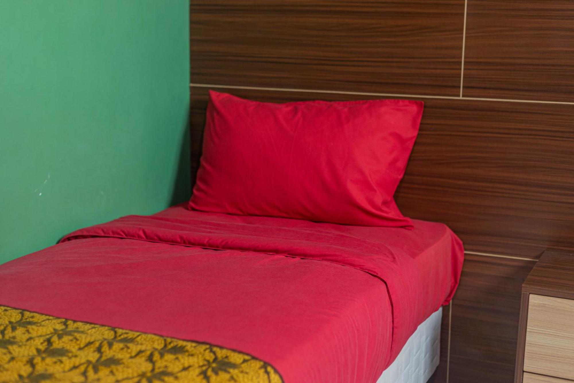 Hotel Dmadinah Gentan *