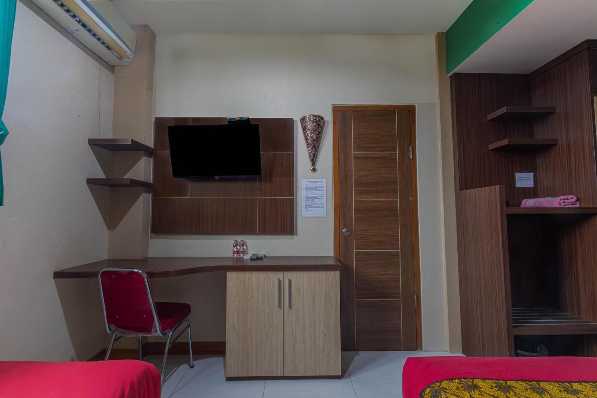 Hotel Dmadinah Gentan Surakarta (Solo)
